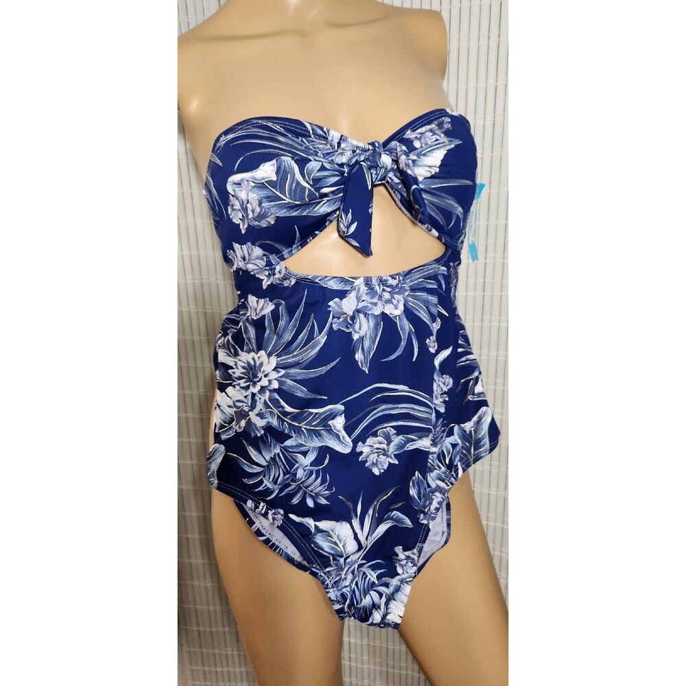Ambrielle Swimsuit Medium Color Blue Navy One piece Swimsuit.